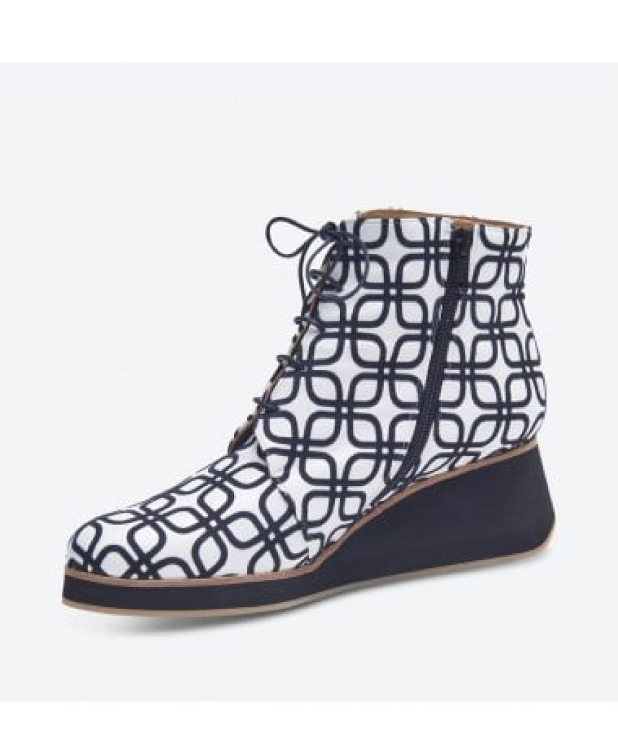 Boots Azuree Cannes | Toubi